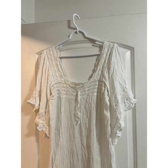 Doen Square neckline with crochet scallop trim, flutter sleeves, pleated Dress L - Picture 2 of 14